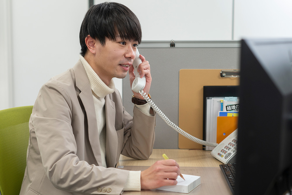 事務系総合職写真